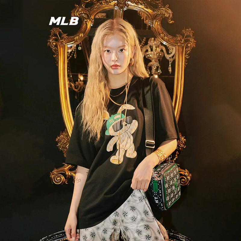 MLB 男女兔年印花寬鬆T恤-紐約洋基隊-黑色（3ATSQ0131-50BKS）