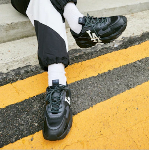 MLB Low Top 'Black Platform Dad Shoe 黑色厚底鞋